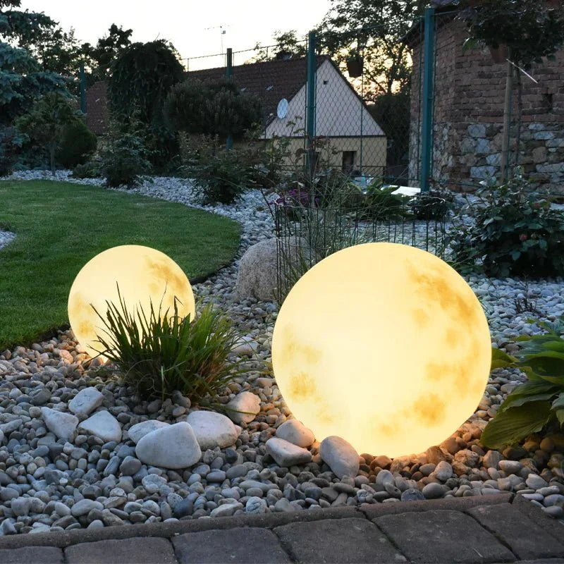 Magical Moonlight Garden Lamp - LunaGlow