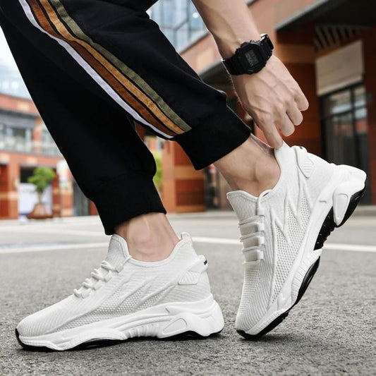 Discreetly stylish men's sneakers – MaxLift Boost