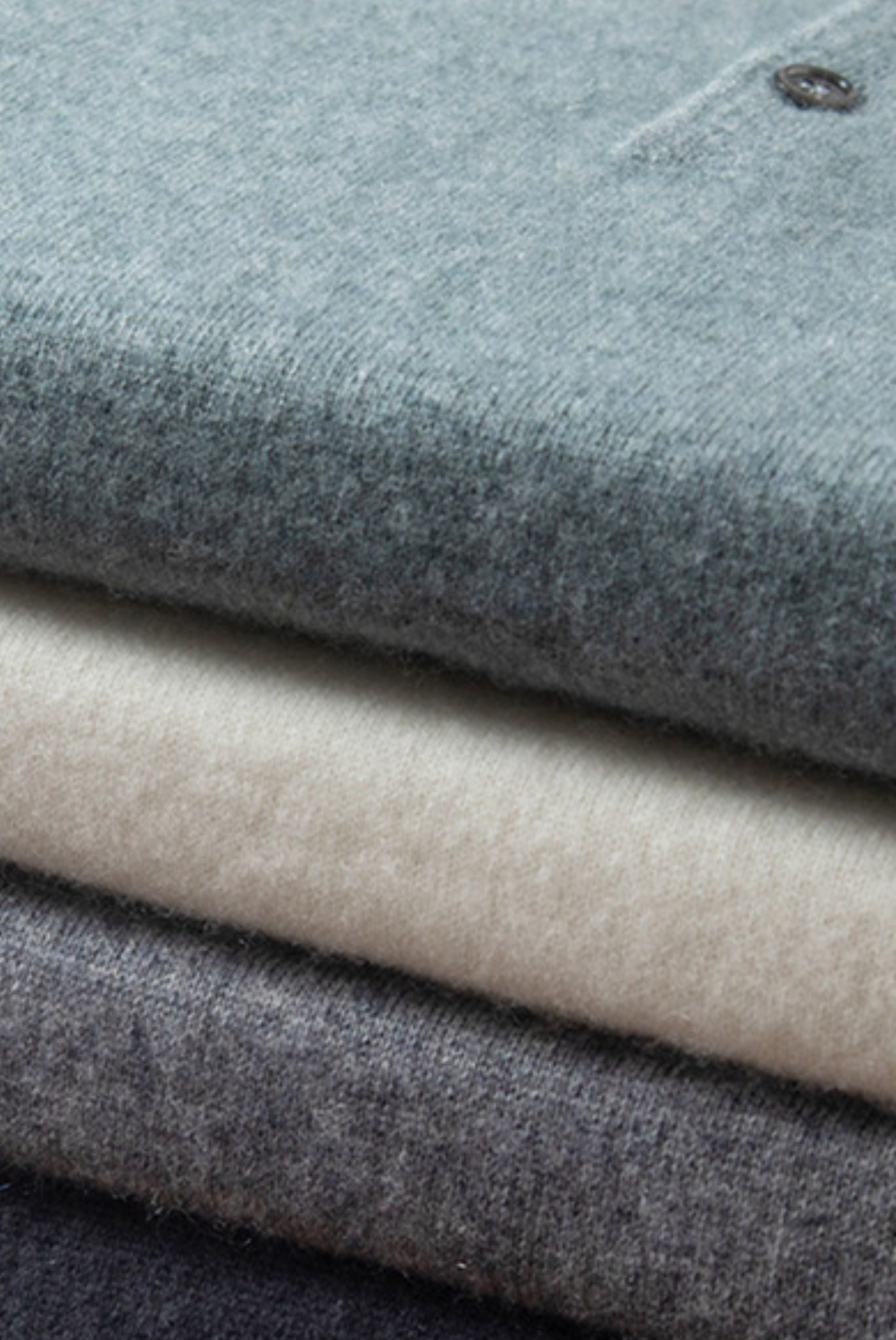 Stylish men's polo made from cashmere-merino wool – Levano