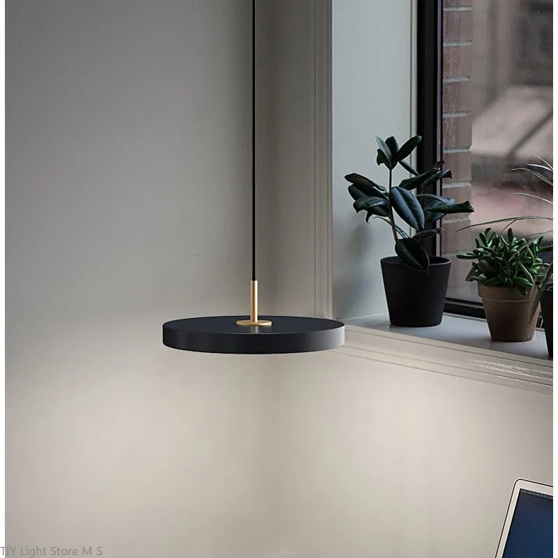 Scandinavian Hanging Lamp with Minimalist Design - Lyssa