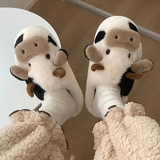 Plush slippers in cow design - PlushCow