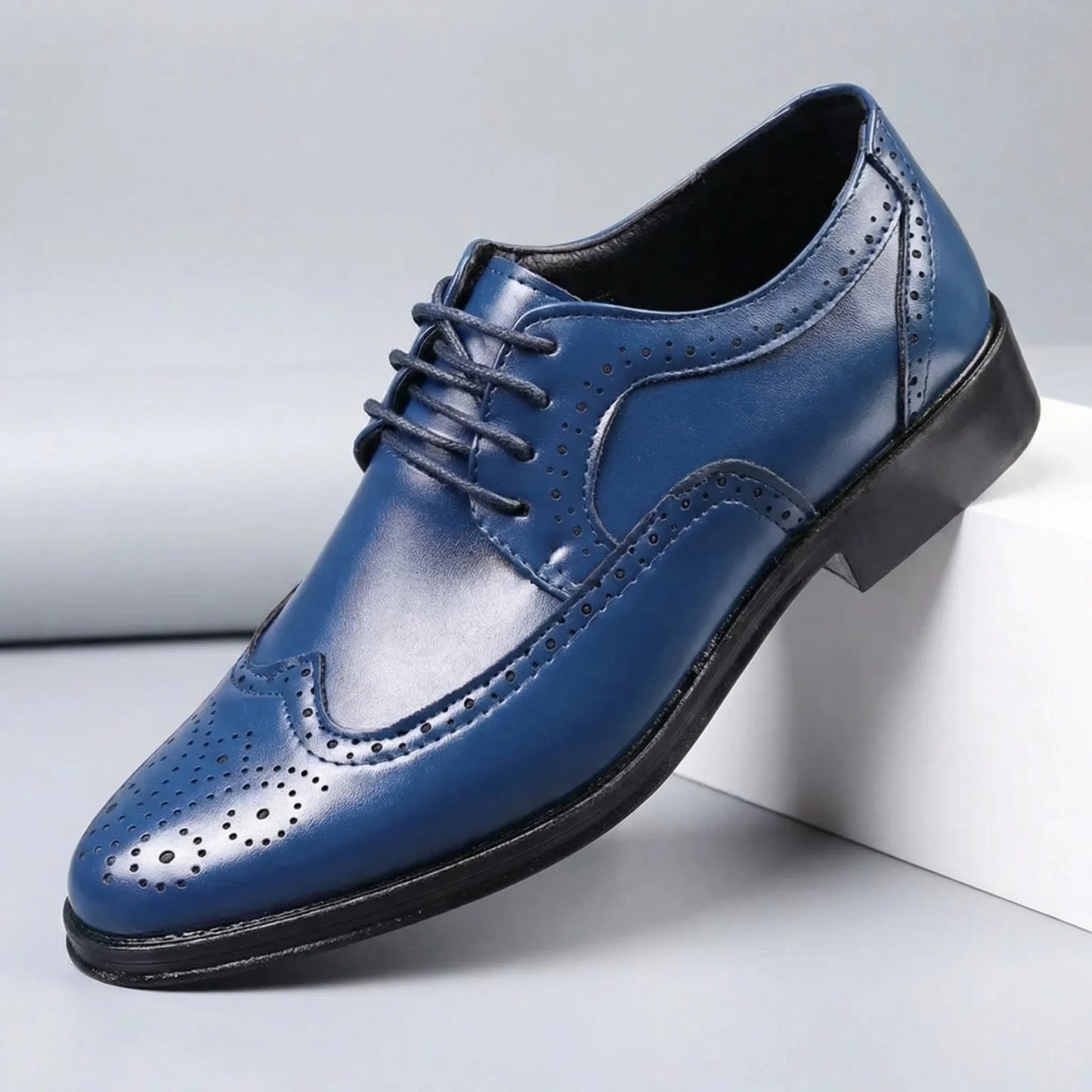 Slim Fit Lace-Ups - Nicolai