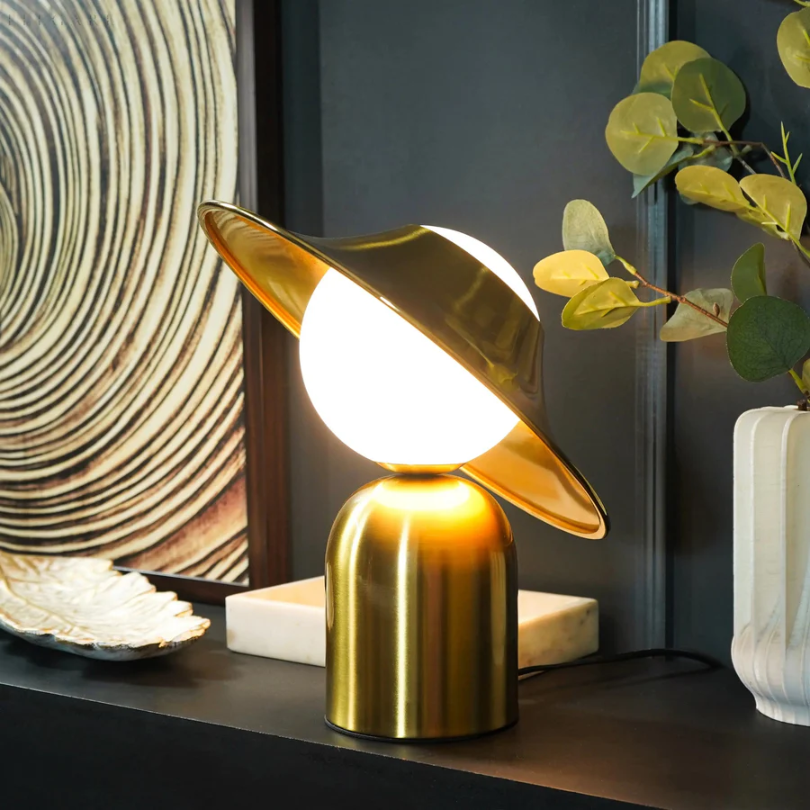 GoldAura Metal Table Lamp - Luxurious Design