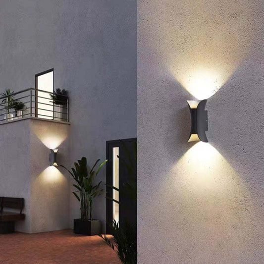 Modern LED Outdoor Wall Lamp - LumiEdge