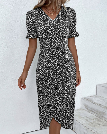 Autumnal button-front dress with V-neck & short sleeves – Luisa