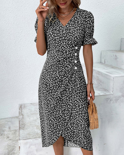 Autumnal button-front dress with V-neck & short sleeves – Luisa