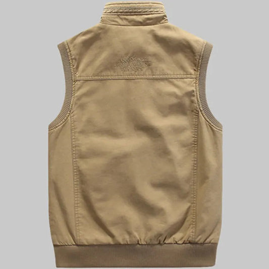 Vintage outdoor vest with practical pockets for men – Elias