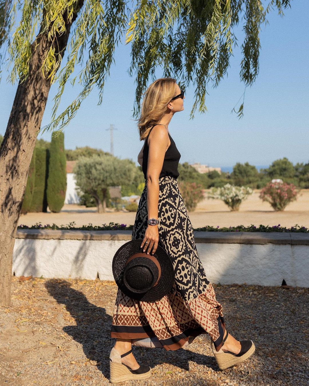 Printed Boho maxi skirt with a flowing cut & fringes – Yalina