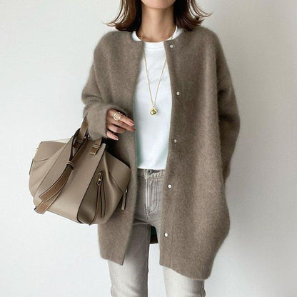 Lightweight khaki autumn jacket with timeless flair – Noa