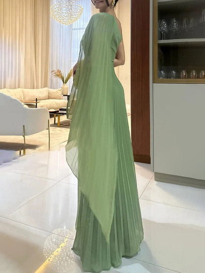 Trendy autumnal one-shoulder maxi dress with pleats – Mirella