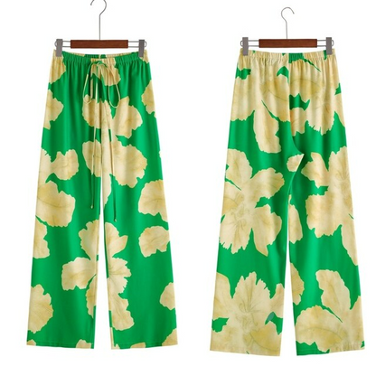 Wide-cut summer trousers made of chiffon – Liana