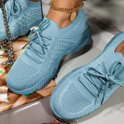 Air-permeable women's chunky sneakers with lacing – Saphira