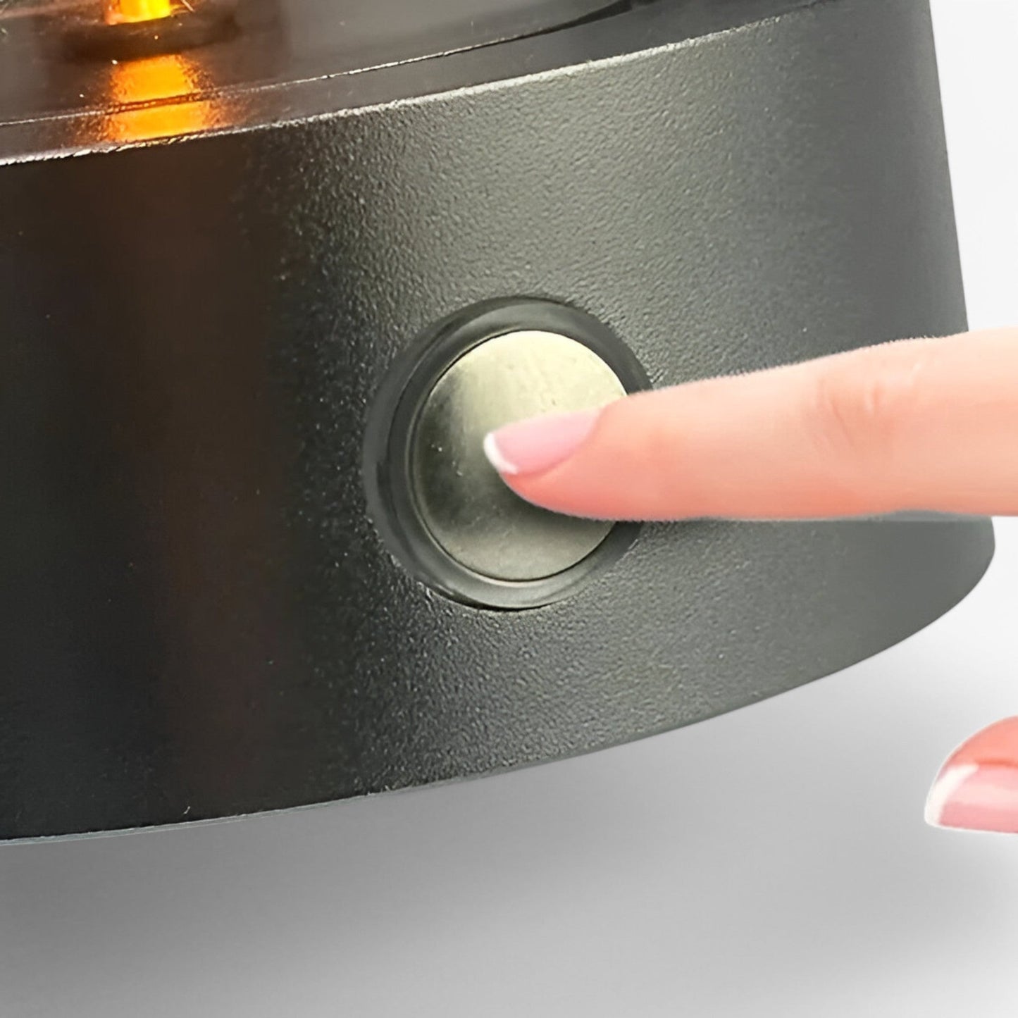 Light Sword Table Lamp with Adjustable Brightness – Kyra