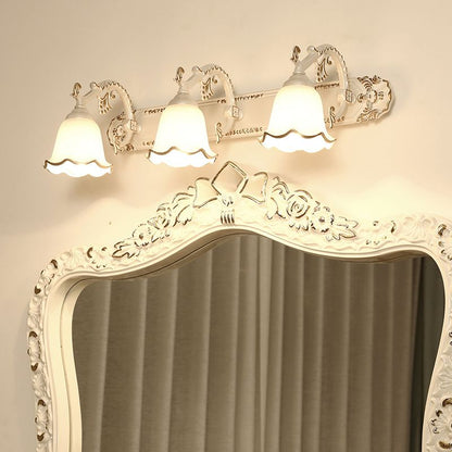 Classic Wall Lamp with Vintage Design – Aurora