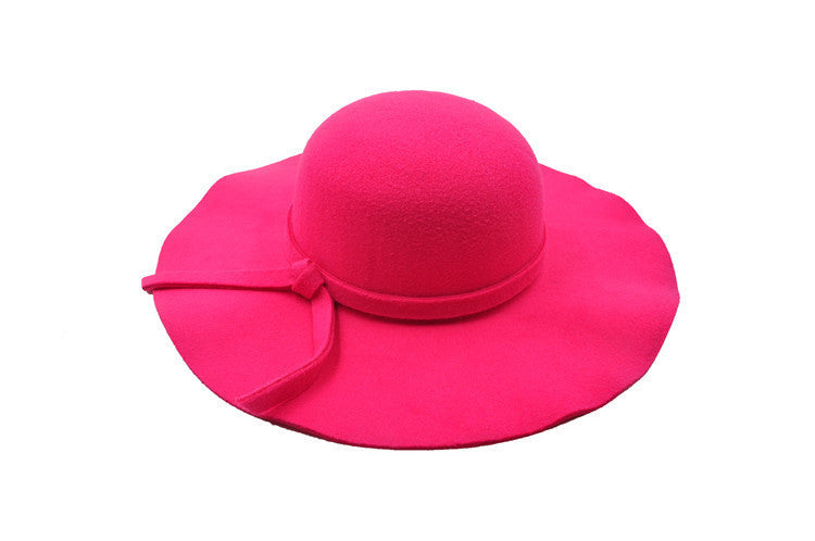 Lightweight women's autumn hat with a comfortable fit – UrbanBreeze