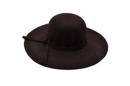 Lightweight women's autumn hat with a comfortable fit – UrbanBreeze