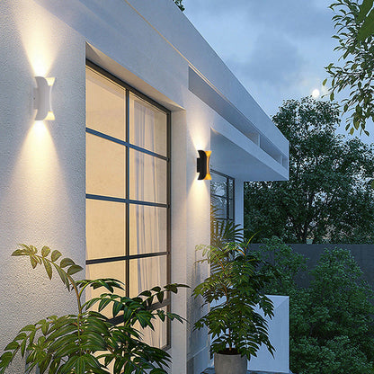 Modern LED Outdoor Wall Lamp - LumiEdge