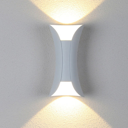 Modern LED Outdoor Wall Lamp - LumiEdge