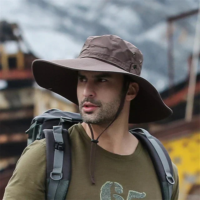 Outdoor summer hat with chin strap and water-repellent fabric – Ranger