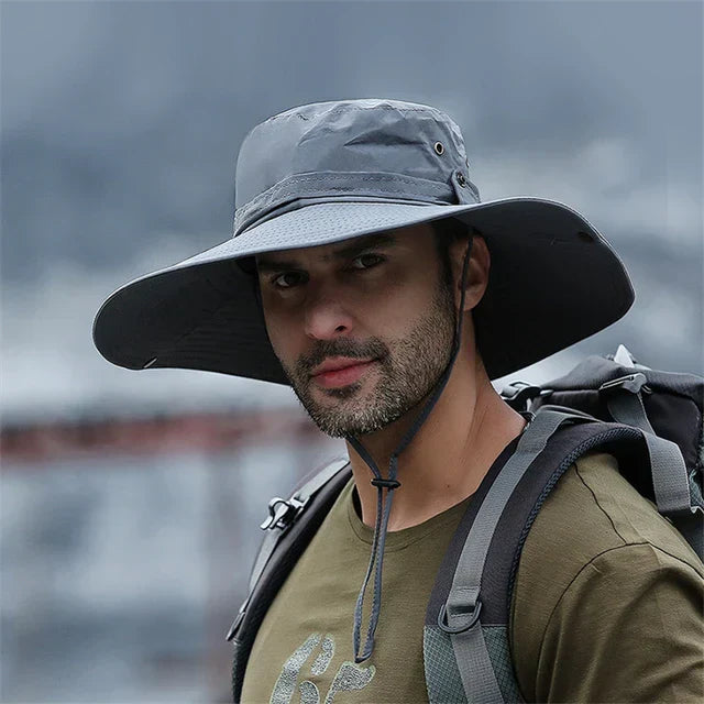 Outdoor summer hat with chin strap and water-repellent fabric – Ranger