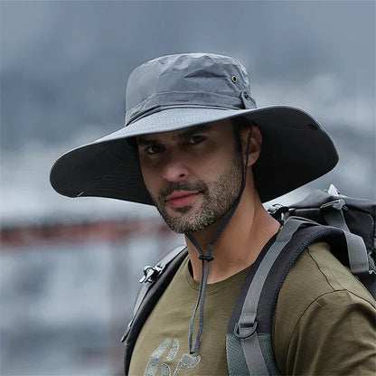 Outdoor summer hat with chin strap and water-repellent fabric – Ranger