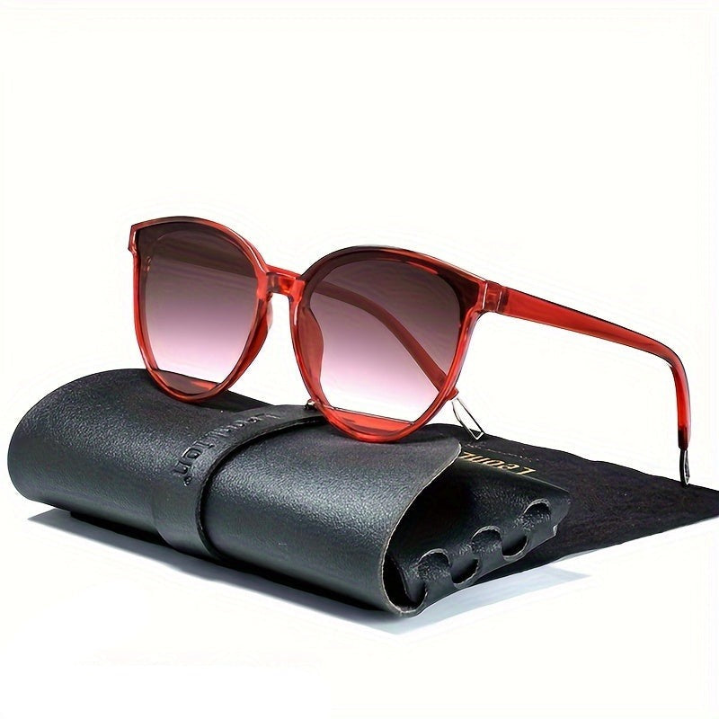 Fashionable women's sunglasses with UV protection – Livia