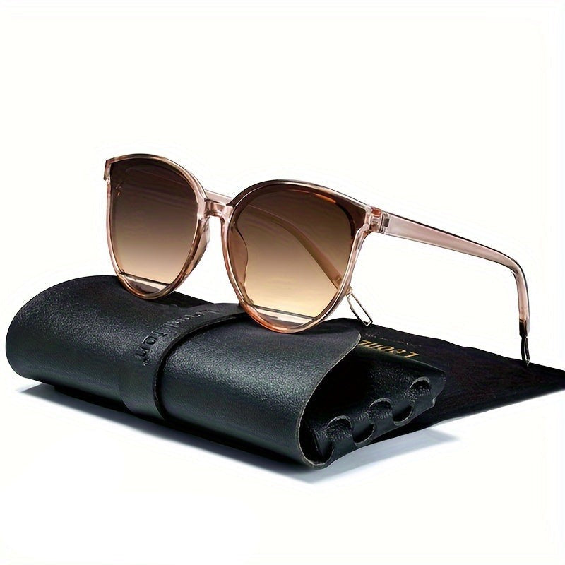 Fashionable women's sunglasses with UV protection – Livia