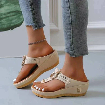 Comfortable women's sandals with a supportive fit – Talia