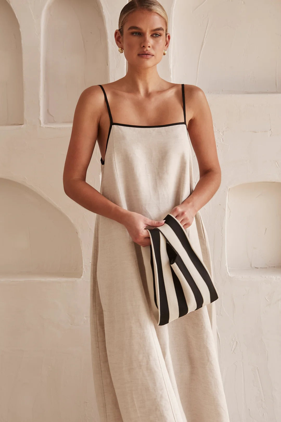 Beige summer dress with a feminine silhouette – Isara