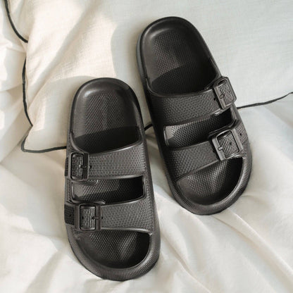 Comfortable pillow slides with a soft sole – Livia