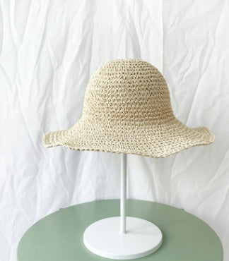Lightweight, holiday-friendly summer beach hat for women – Debbie