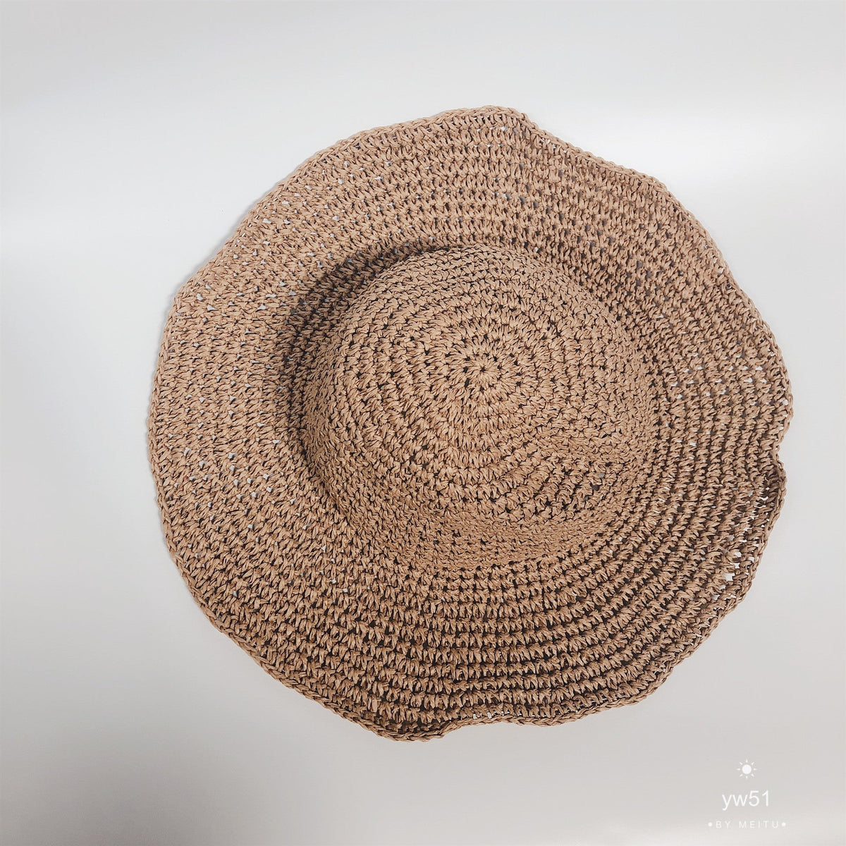 Lightweight, holiday-friendly summer beach hat for women – Debbie