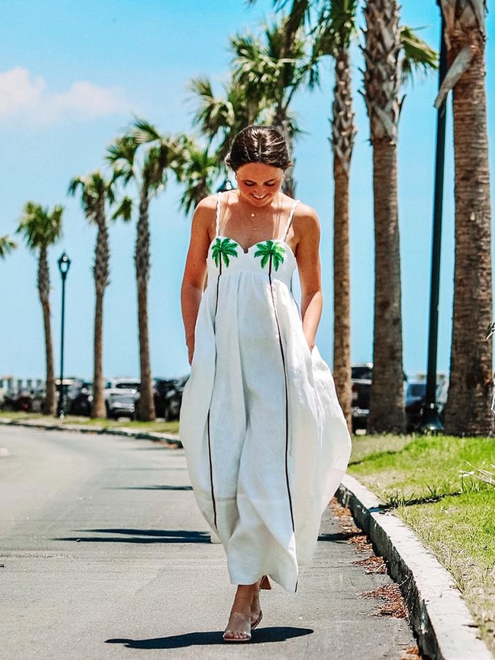 Trendy strappy dress with tropical palm print – Estelle