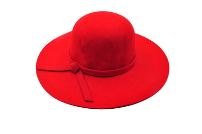Lightweight women's autumn hat with a comfortable fit – UrbanBreeze