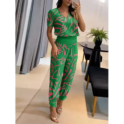 Trendy women's jumpsuit with short sleeves & wide legs – Alina