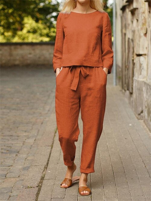 Two-piece women's autumn outfit with round-neck T-shirt & elasticated-waist trousers – Nia