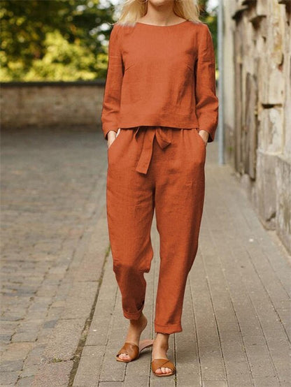 Two-piece women's autumn outfit with round-neck T-shirt & elasticated-waist trousers – Nia