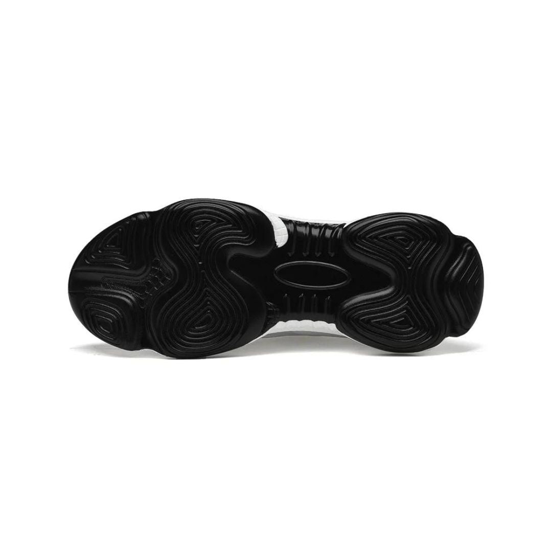 Discreetly stylish men's sneakers – MaxLift Boost