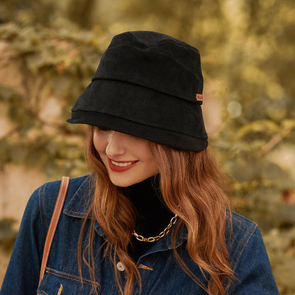 Lightweight autumn bucket hat with fine stitch detailing – HerbstShade