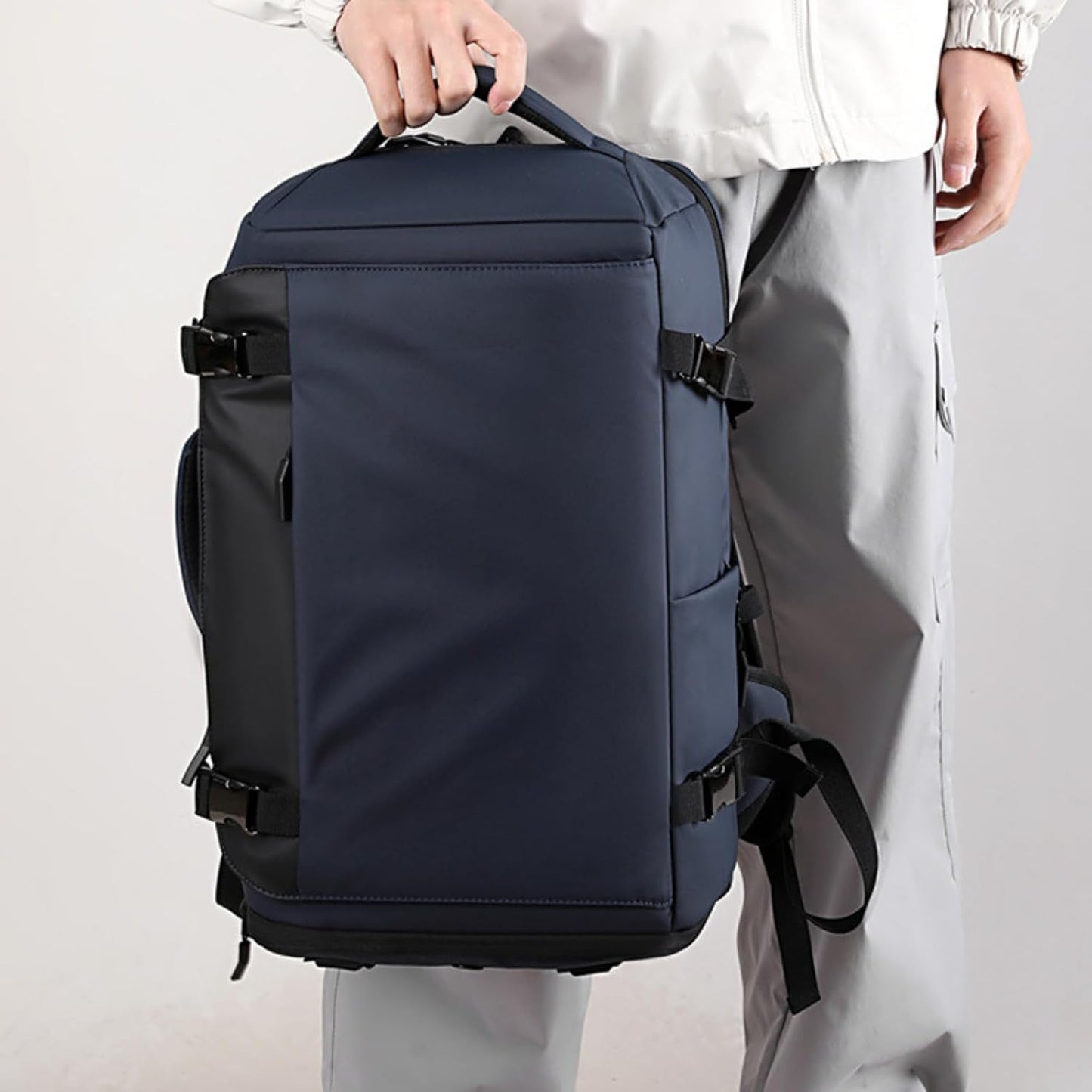 15" waterproof laptop rucksack with side opening & USB‑C port – TrekPro Series