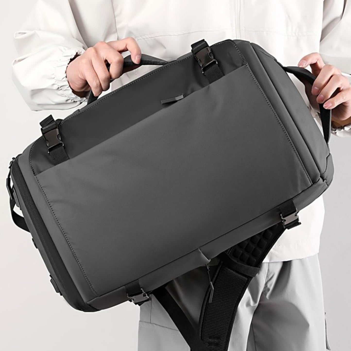 15" waterproof laptop rucksack with side opening & USB‑C port – TrekPro Series