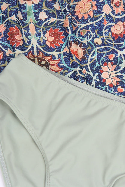 Stylish Sleeveless Bikini with Attractive Pattern - SummerGlow