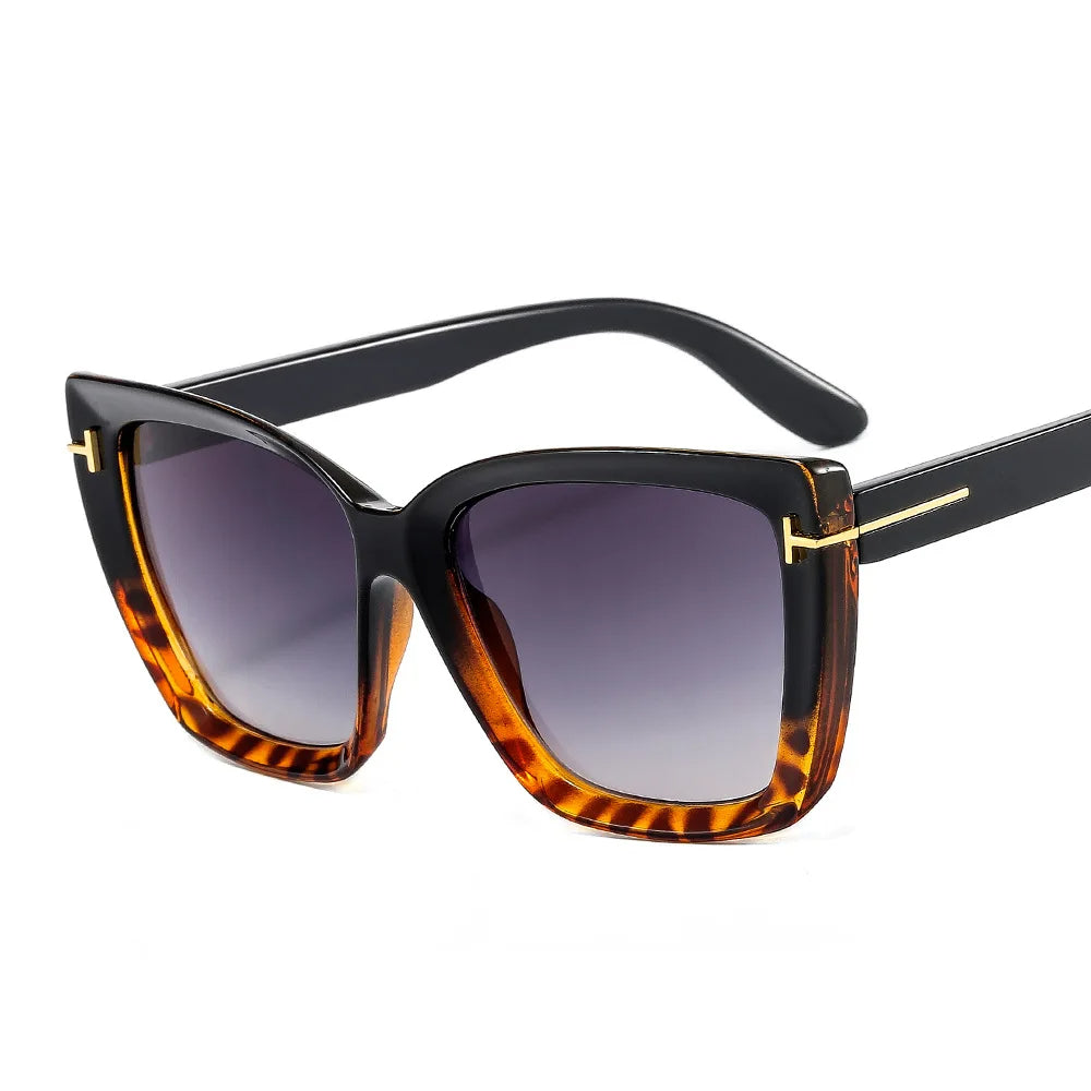 Stylish cat-eye sunglasses with UV protection and gradient - VueLuxe
