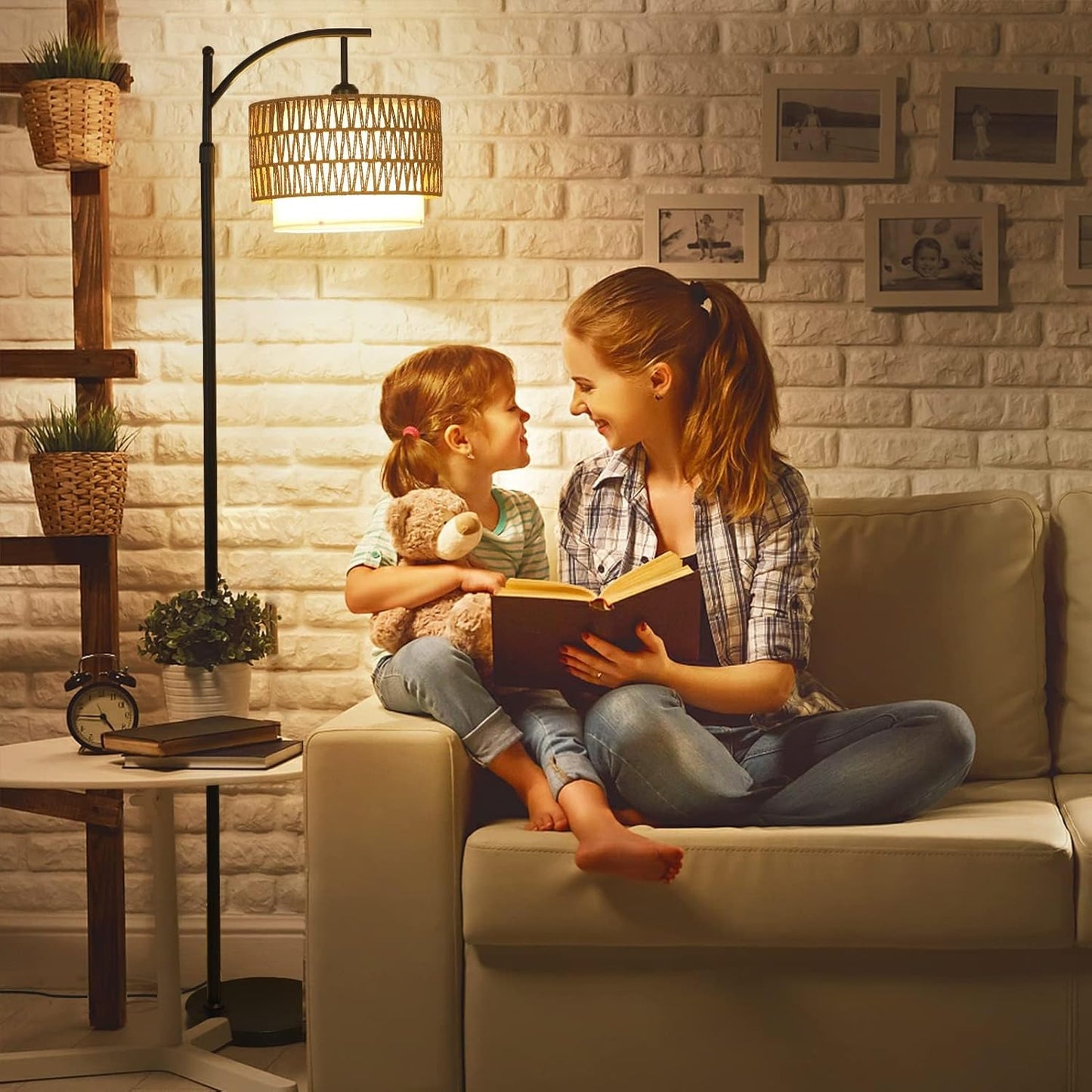 Arc floor lamp with remote control and double lampshades – Norvella