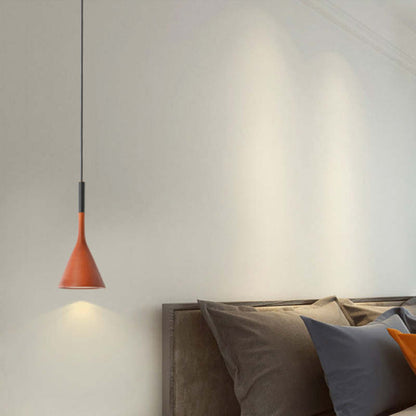 Modern Triangular Pendant Light - Trionda