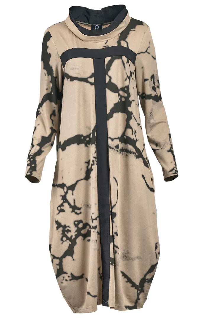 Dress with Long Sleeves and Retro Pattern – Livienne