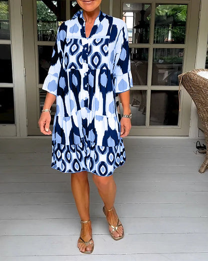 Trendy short-sleeved dress with abstract print & loose fit – Liora