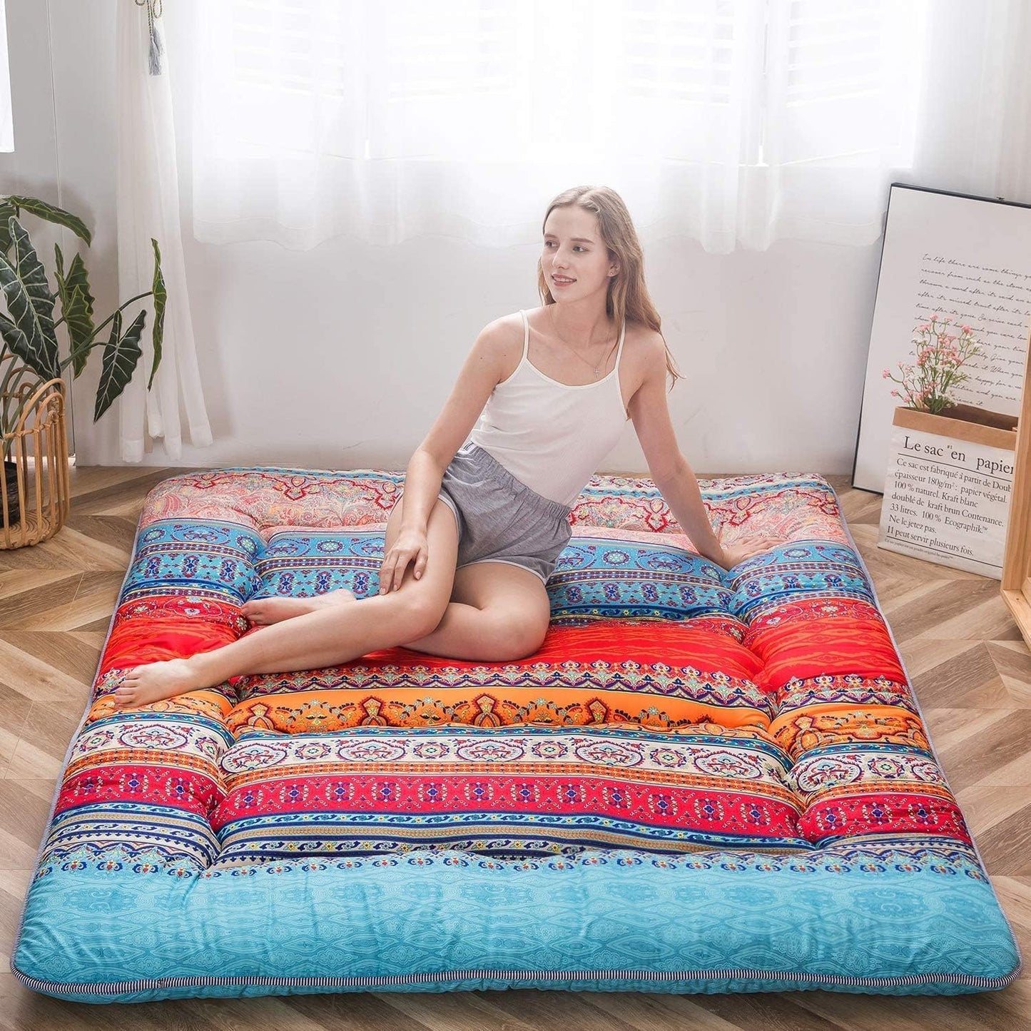 Foldable Japanese futon floor mattress with memory-foam support – Arivon