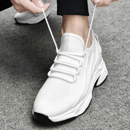 Discreetly stylish men's sneakers – MaxLift Boost