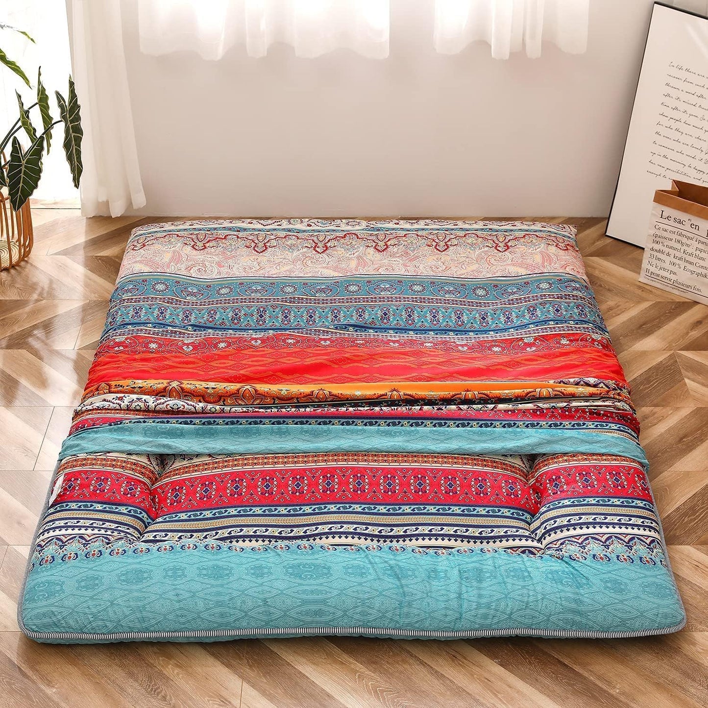 Foldable Japanese futon floor mattress with memory-foam support – Arivon